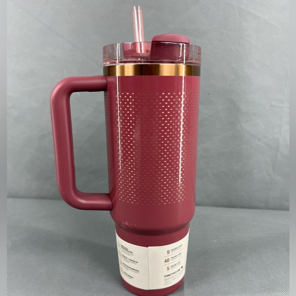 STANLEY x CALIA EXCLUSIVE 30oz/.88 L FlowState Quencher H2.0 Tumbler Red Nectar - Picture 2 of 4